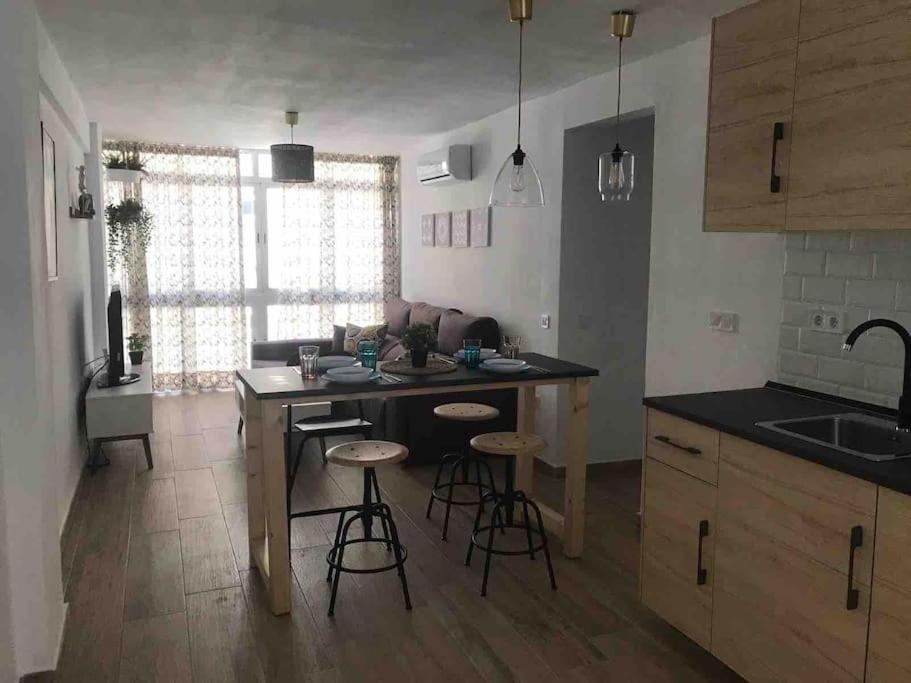 Ideal Apartamento En El Barrio De Las Delicias Málaga Extérieur photo