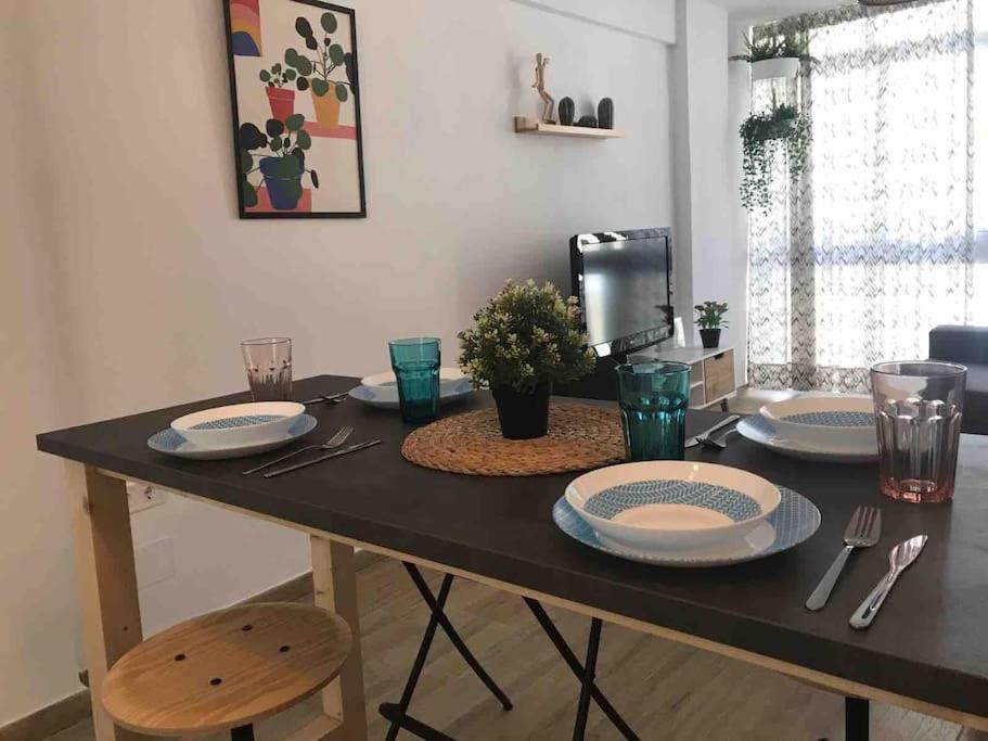 Ideal Apartamento En El Barrio De Las Delicias Málaga Extérieur photo